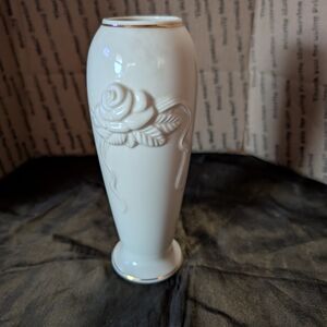Lenox Cream Ceramic Rose Relief Vase with Gold Trim